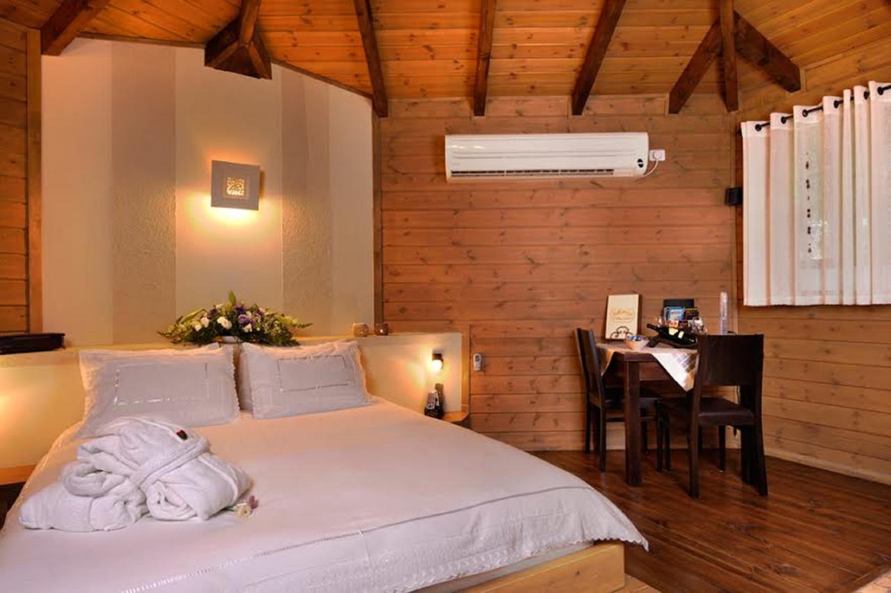 Talia Cabin Guest & Spa Rosh Pinna Eksteriør billede